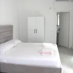 Jovani Hotel *